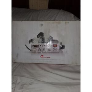 Uniden Bearcat PC68LTX 40 channel professional CB Radio. Brand New
